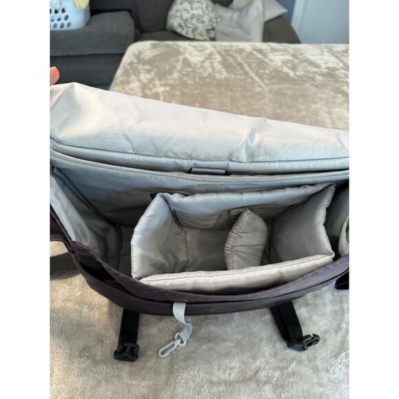 Lowepro Photography Camera Laptop Messenger Bag - Picture 5 of 9